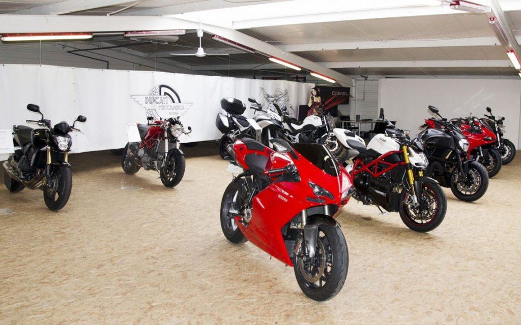 photo-garage-motos-ducati-strasbourg